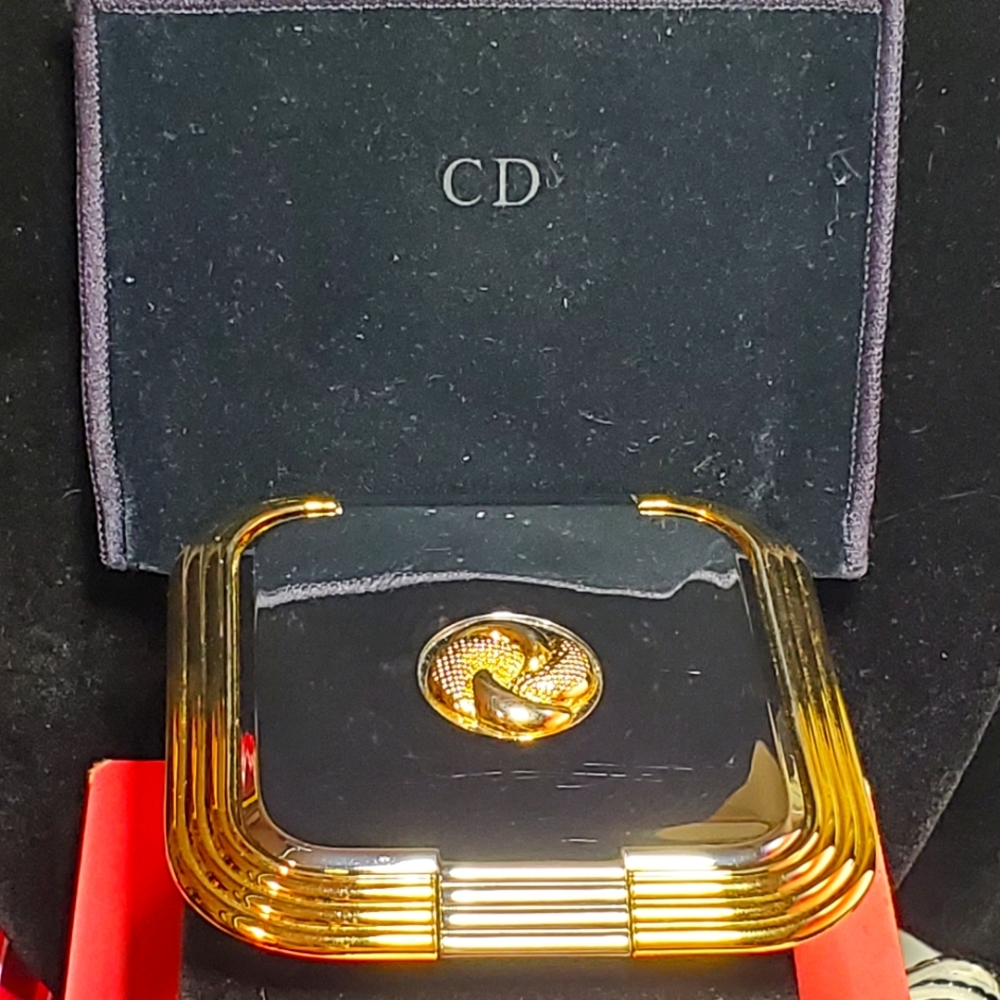 New Christian Dior Compact Mirror 🪞 With Case